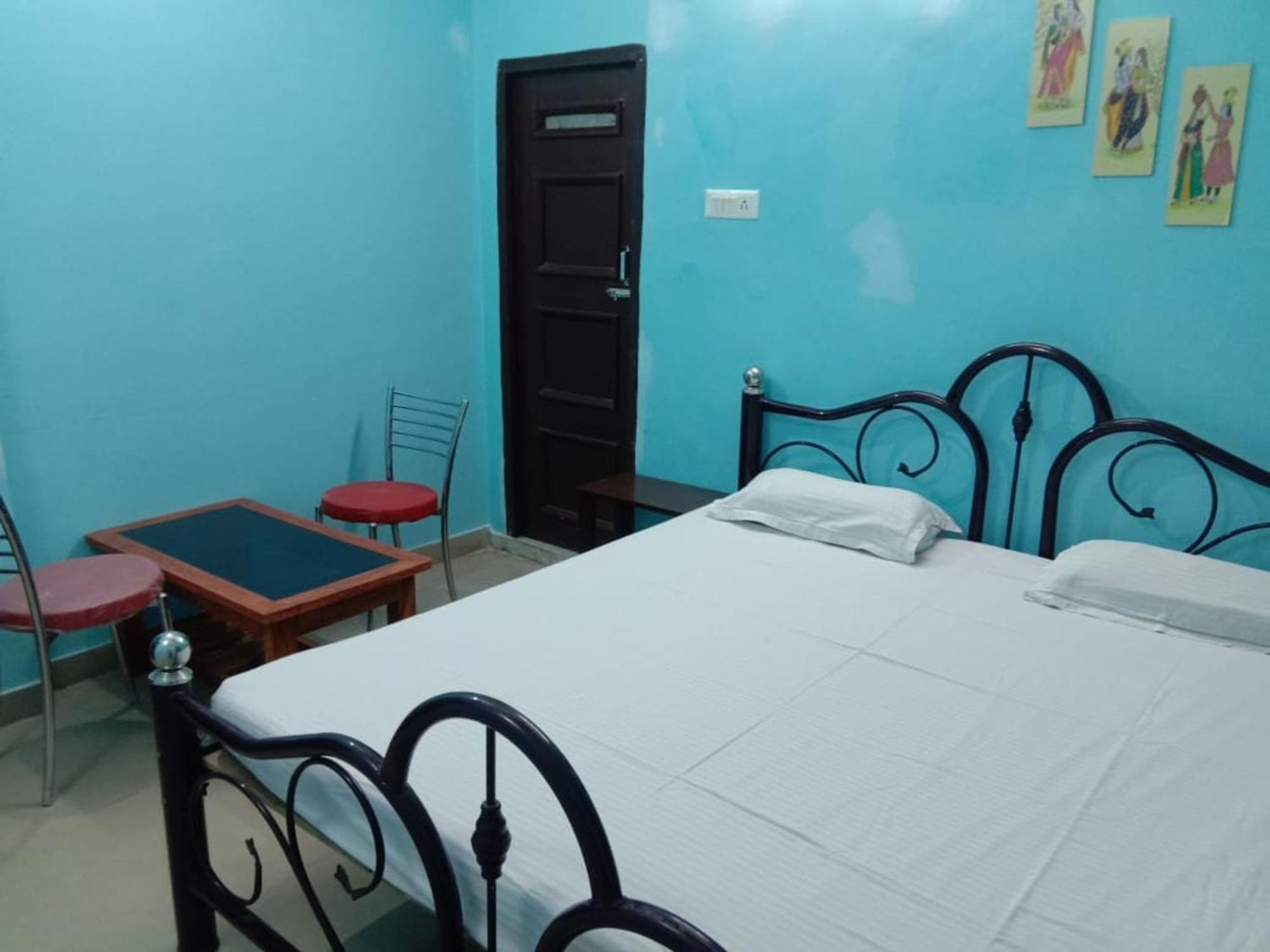In House - Janardan Guest house Lucknow
